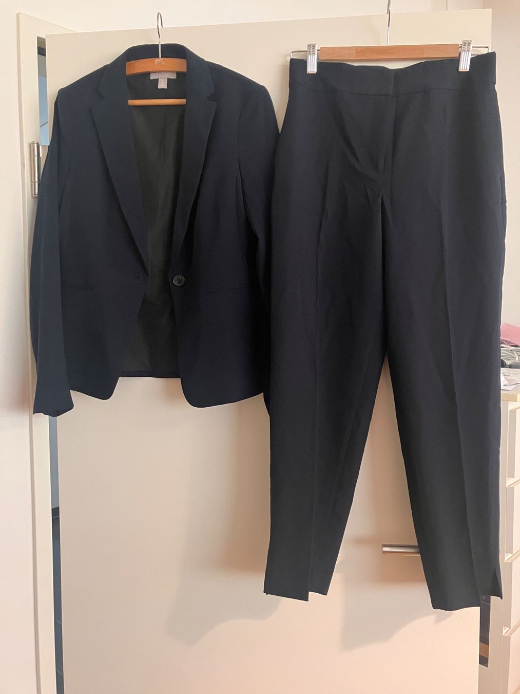H&M Completi & Tailleur: Fürs Business oder Eleganz – Usato da Baden venduto da sylivianne