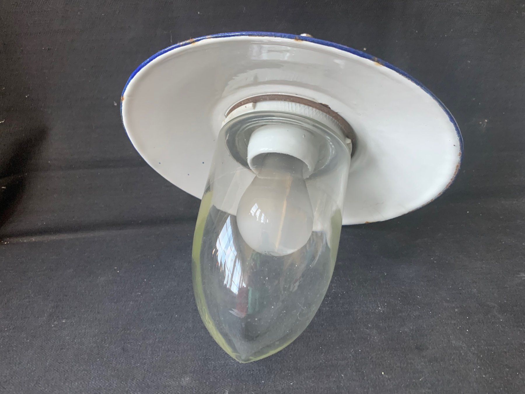 Lampen: Alte, schöne Stalllampe mit Glas / Sicherheitslampe – Gebraucht aus Wallisellen von zappenduster 2