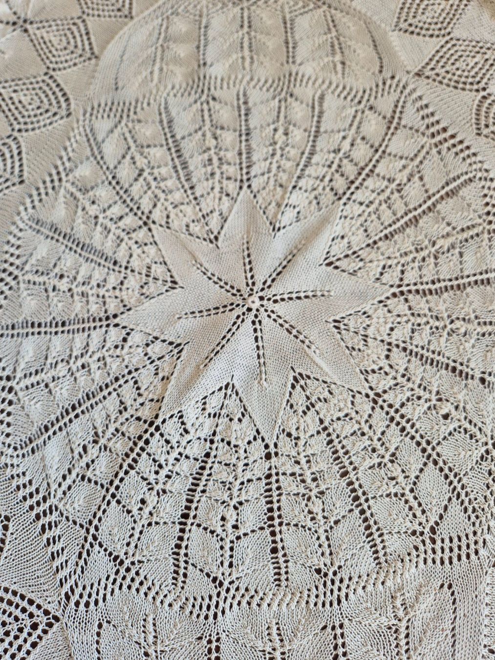 Autre linge de table: Deckentuch Handarbeit gestrickt 65x45 cm – D'occasion à Bern par aronari 1