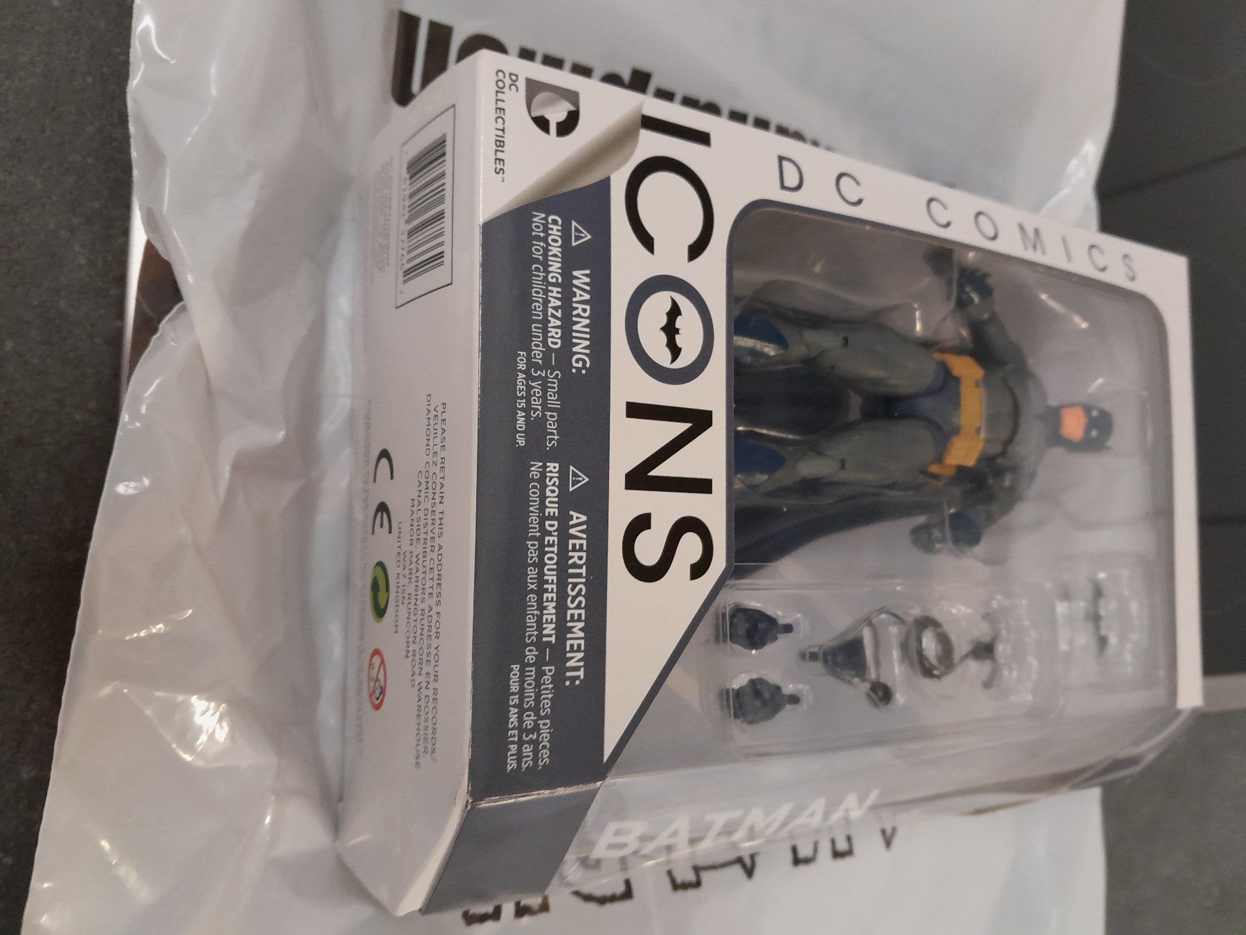 Statuette: DC Collectibles Batman – Nuovo (secondo la descrizione) da Rüti ZH venduto da Alemanni 2