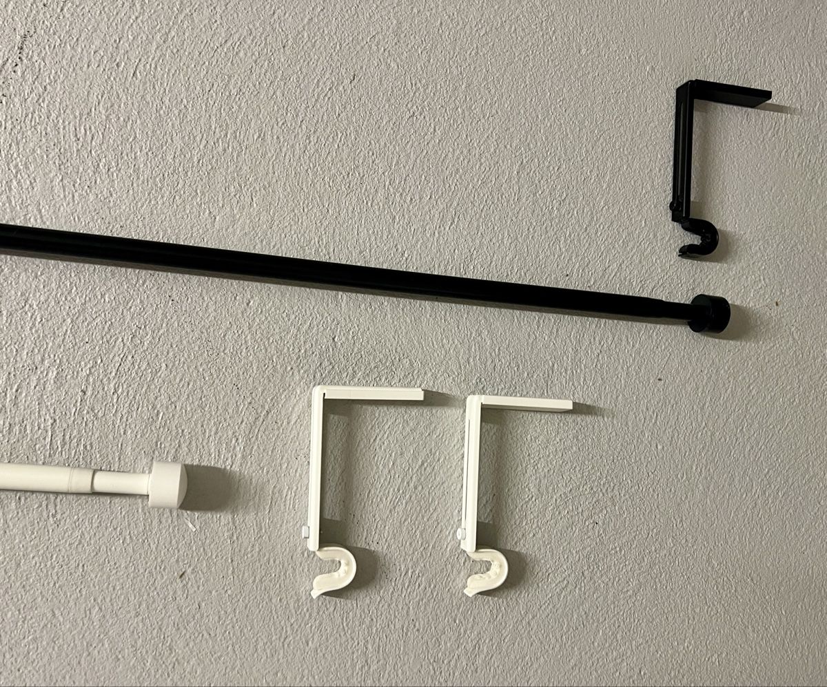 Ikea Altro per la casa: IKEA Vorhangstangen Set, Schwarz und Weiss – Usato da Wohlen AG venduto da JoeGreen_1 2