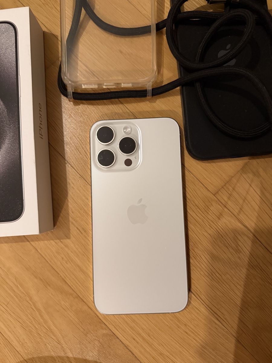 Apple Telefoni cellulari / Smartphones: IPhone 15 Pro Max 256 GB – Usato da Dottikon venduto da S.Hachler99 1