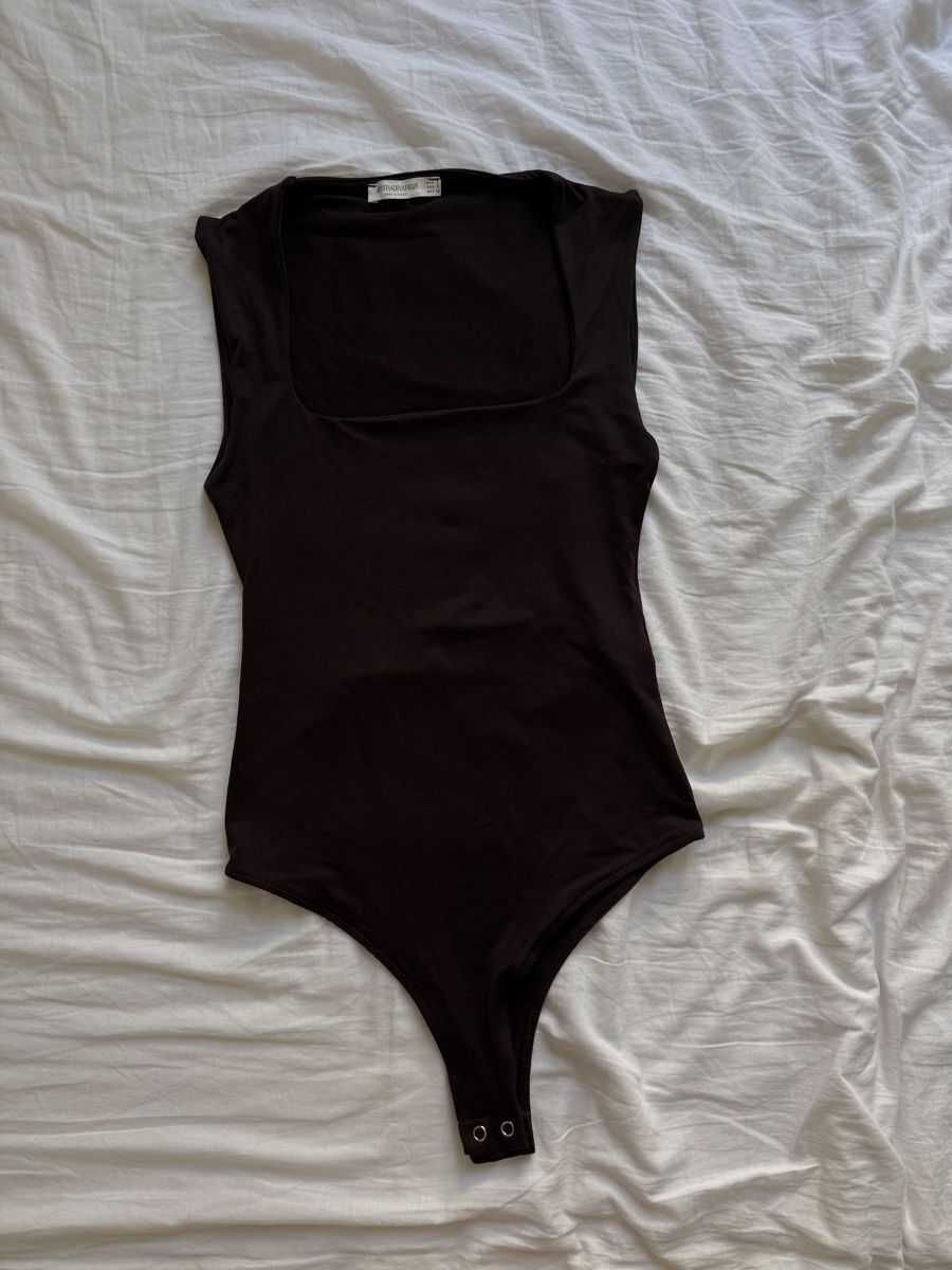 Stradivarius Top: Body square neck – Usato da Winterthur venduto da adi_sqz 1
