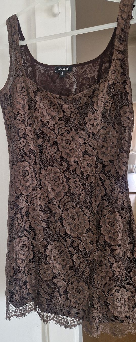 Kookai Kleider: Kleid aus Spitze – Gebraucht aus Küsnacht ZH von 2011_