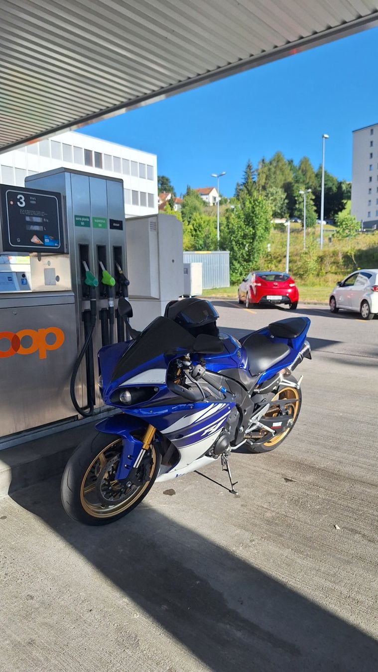 Yamaha Route: Yamaha R1 RN2210 – D'occasion à Fribourg par Ertug 6