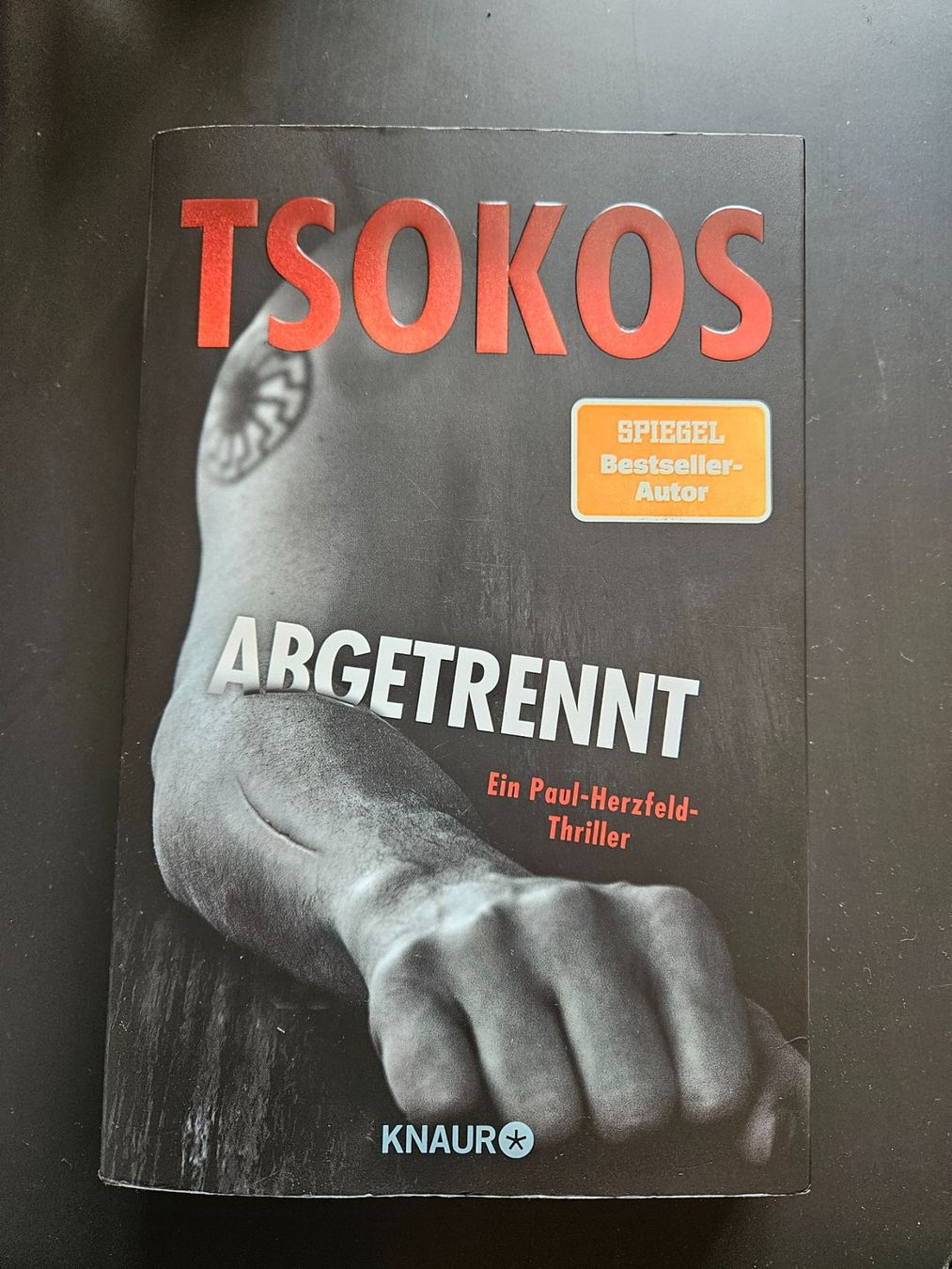 Livres: Buch: Abgetrennt- Michael Tsokos – D'occasion à Schaffhausen par sabrina915