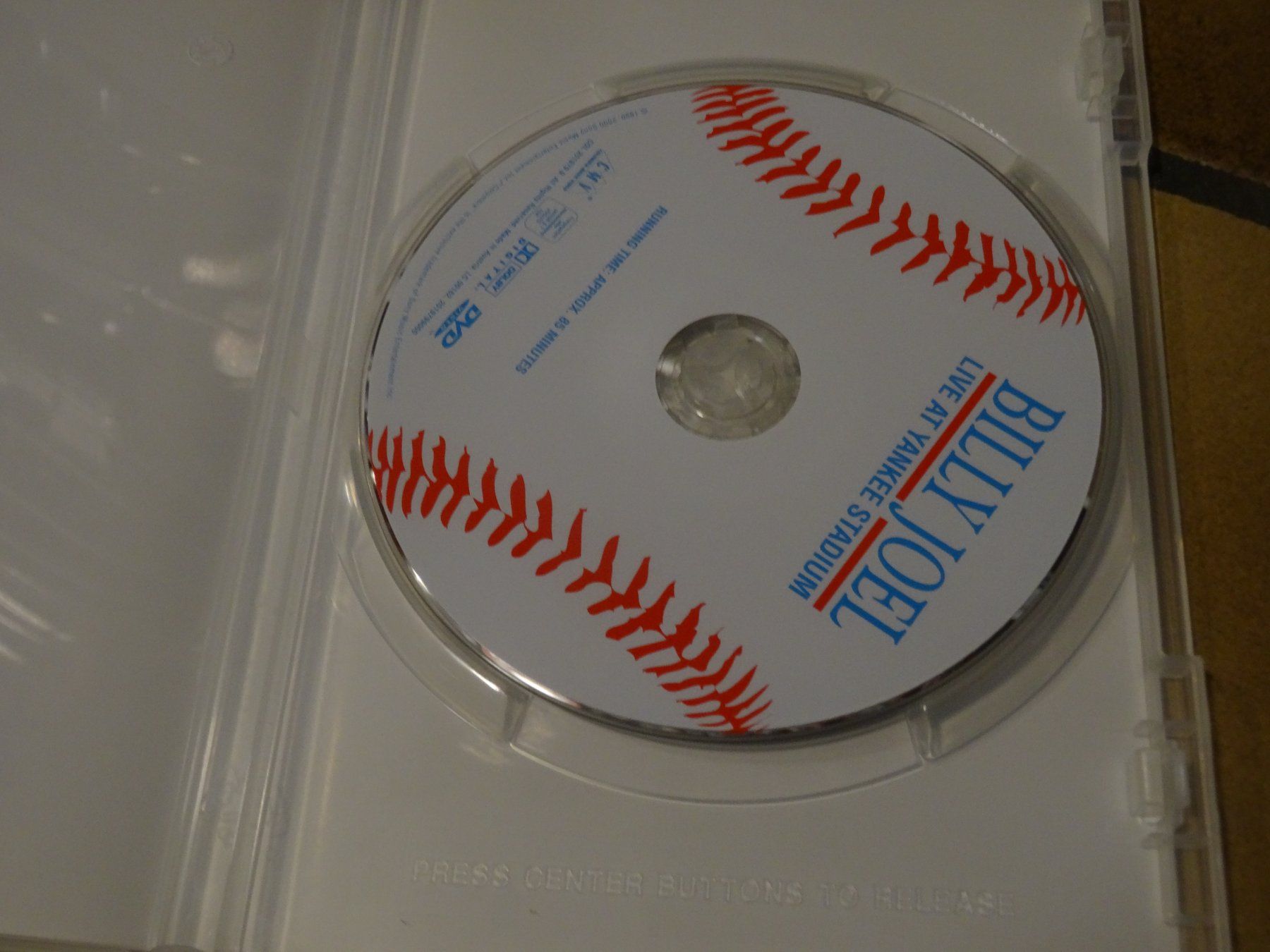 Tutti i DVDs: Billy Joel Live at Yankee Stadium DVD – Usato da Olten venduto da Disc-Ausverkauf 1