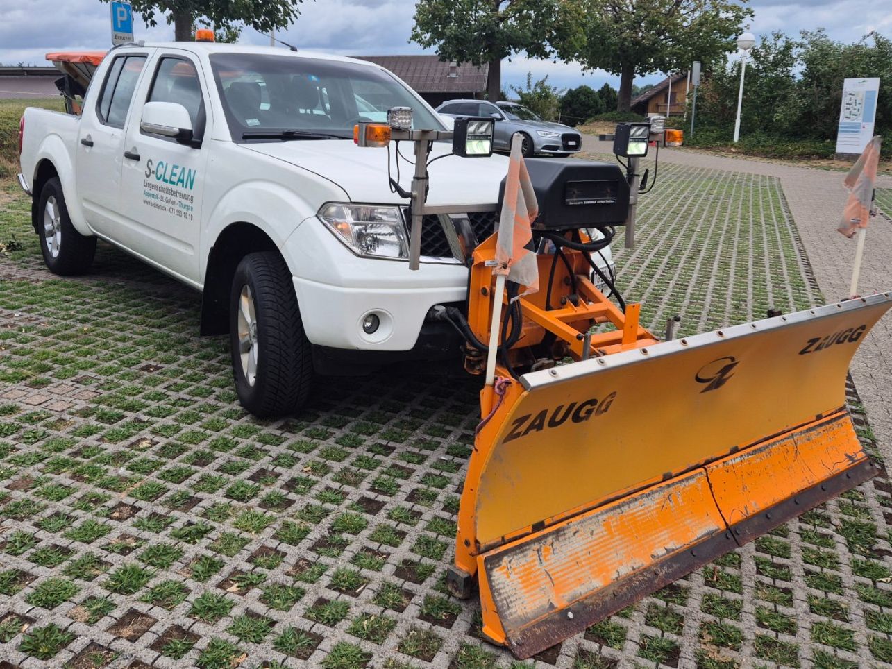 Zaugg Sgombero neve: Nissan Navarra – Usato da Hauptwil venduto da ms6_x9gg 1