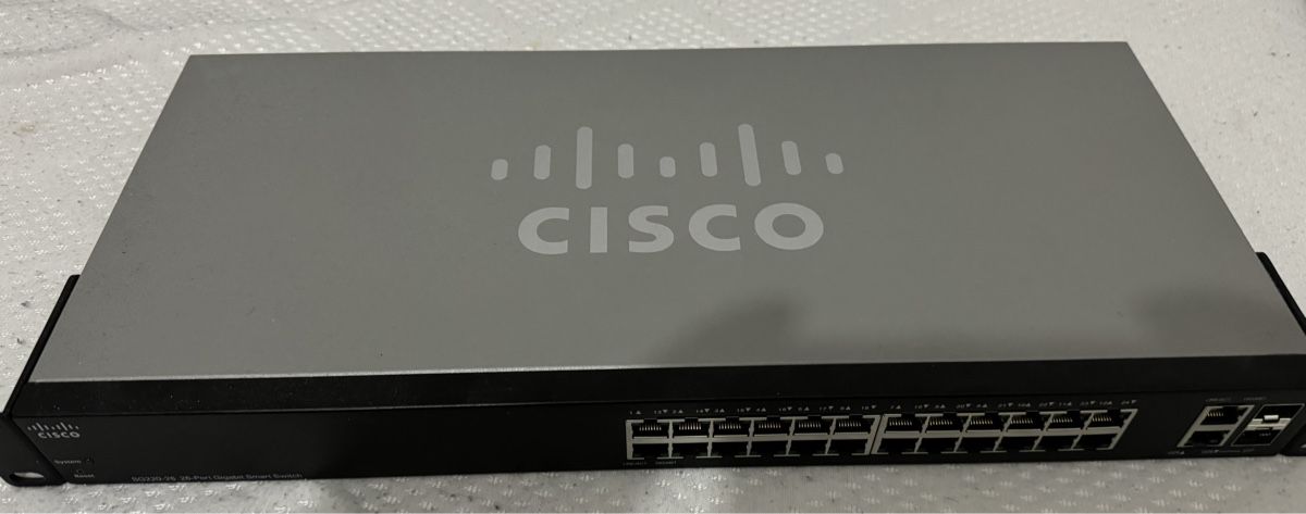 Cisco Modems & Router: Switch Cisco SG220-26 P Gigabit – Gebraucht aus Avenches von ram_8p2p 1