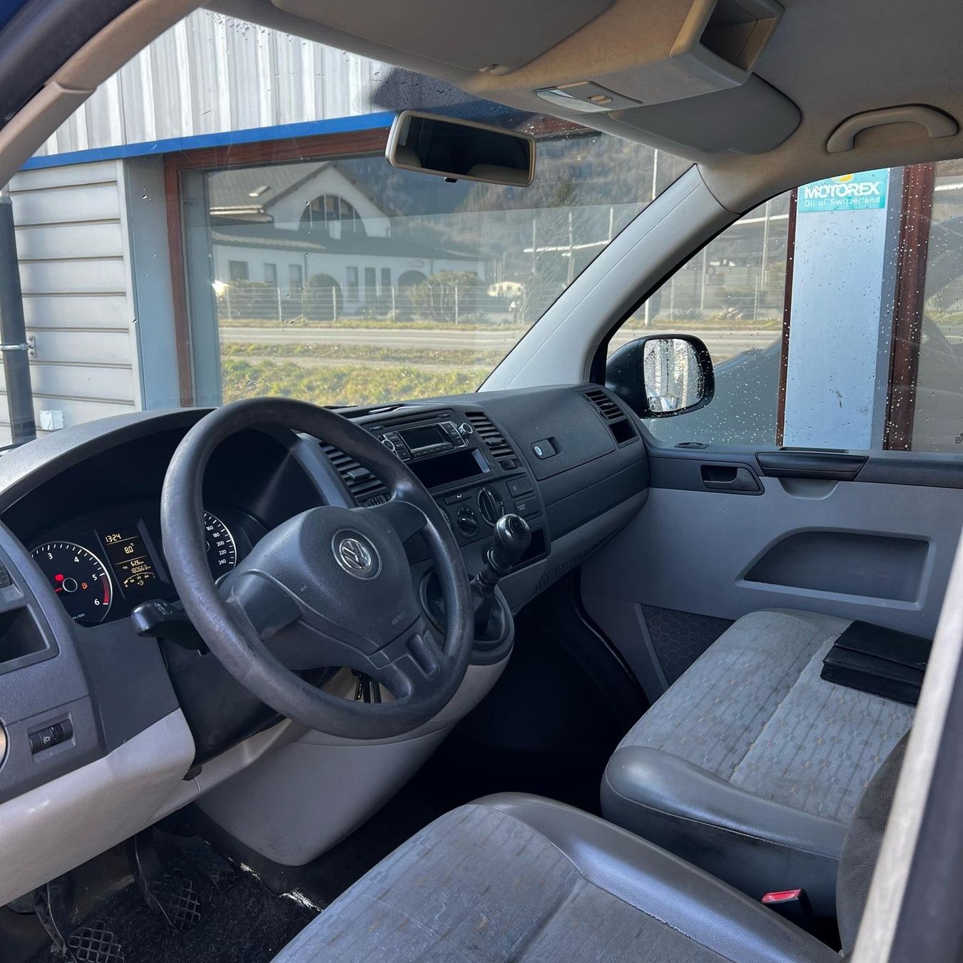 VW Nutzfahrzeuge: VW T5 2.0 TDI 181'000 KM – Gebraucht aus Bex von gdm_986r 7