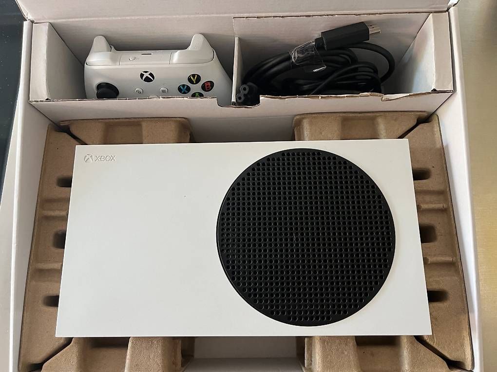 Console: Xbox Series S – Usato da Büren zum Hof venduto da sbbzh 1