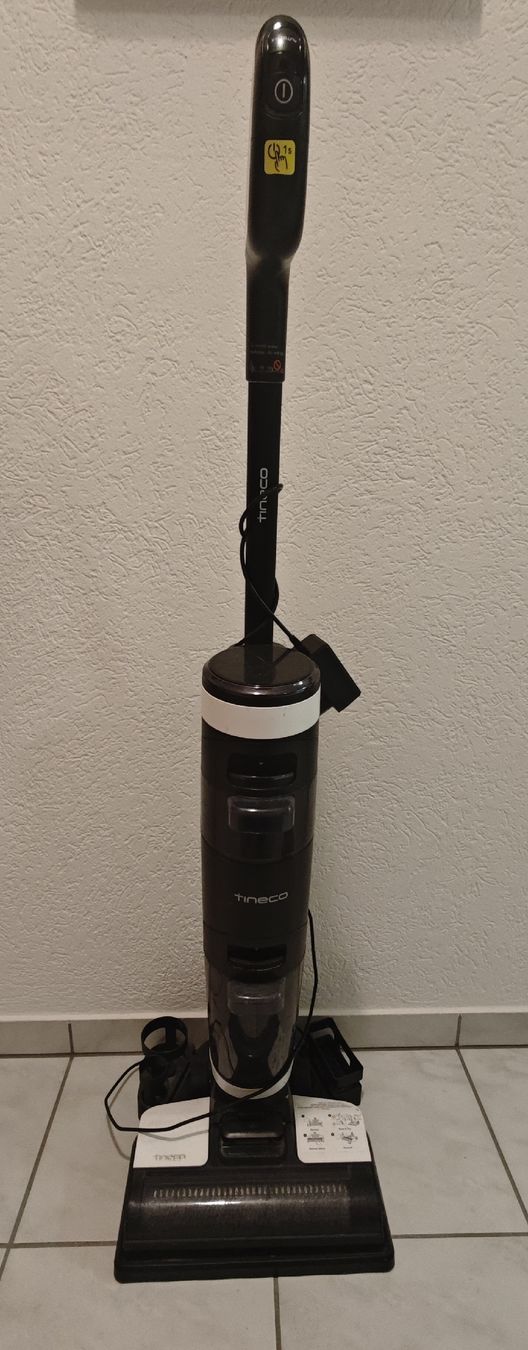 Tineco Aspirapolveri & Accessori: Tineco Wireless Wet Vacuum/Mop Vacuum – Usato da Oberengstringen venduto da plm_7kb7
