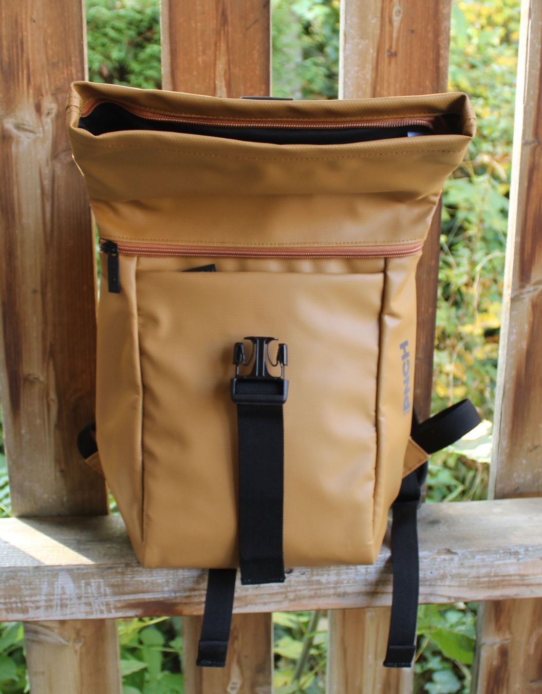 Bree Zaini: Bree Pnch 792 Backpack Rucksack Laptopfach Neu – Nuovo (secondo la descrizione) da Zürich venduto da Auctionata 5