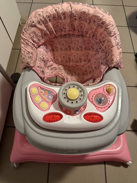 Poussette: Gehfrei Baby – D'occasion à Grüsch par s135 1