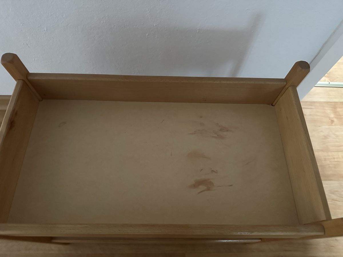 Giocattoli: Altes Puppenbett – Usato da Windlach venduto da Joice14 1