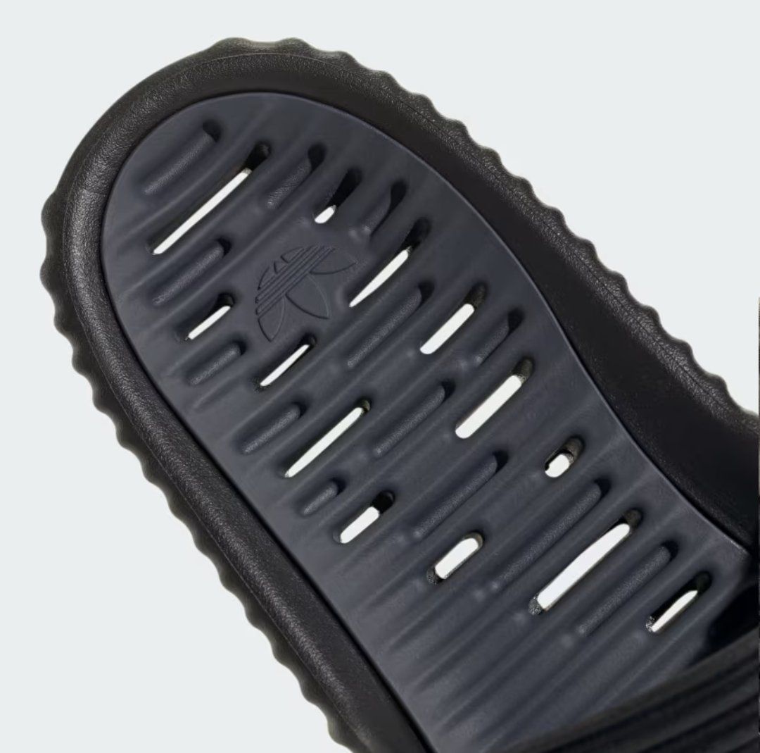 Adidas Scarpe da uomo: Neue Adiletten Adidas Originalverpackt – Nuovo e nell'imballaggio originale da Dietikon venduto da Sunriseplace1010 3