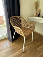 Chaise rotin style rétro, excellent état, pour le printem...