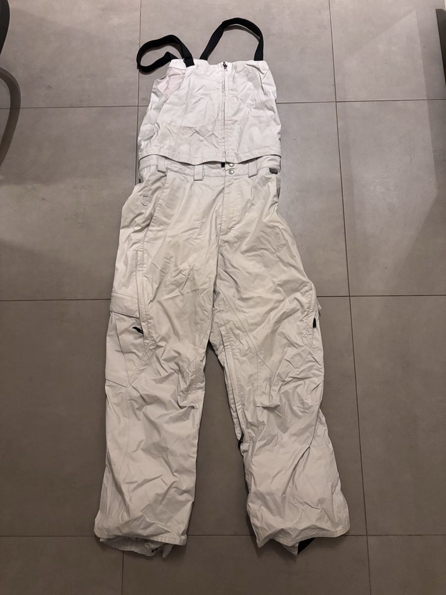 Burton Pantaloni: Pantalon Snowboard Burton crème – Usato da Muri b. Bern venduto da YSA