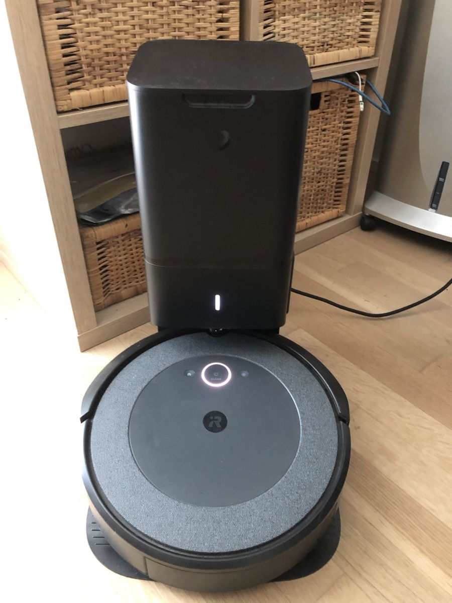 Irobot Aspirateurs & Accessoires: iRobot Roomba i 5 – D'occasion à Arbon par Kudi1945