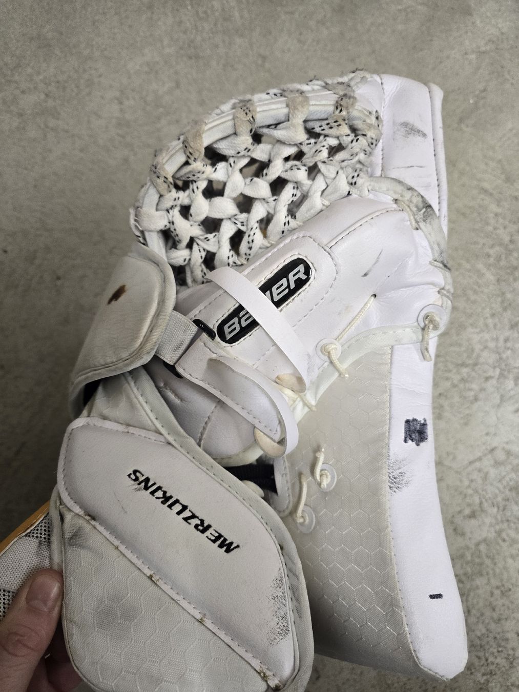 Bauer Altri accessori da uomo: Gebrauchter Eishockey Fanghandschuh - Bauer – Usato da Zumikon venduto da raphaels199 2