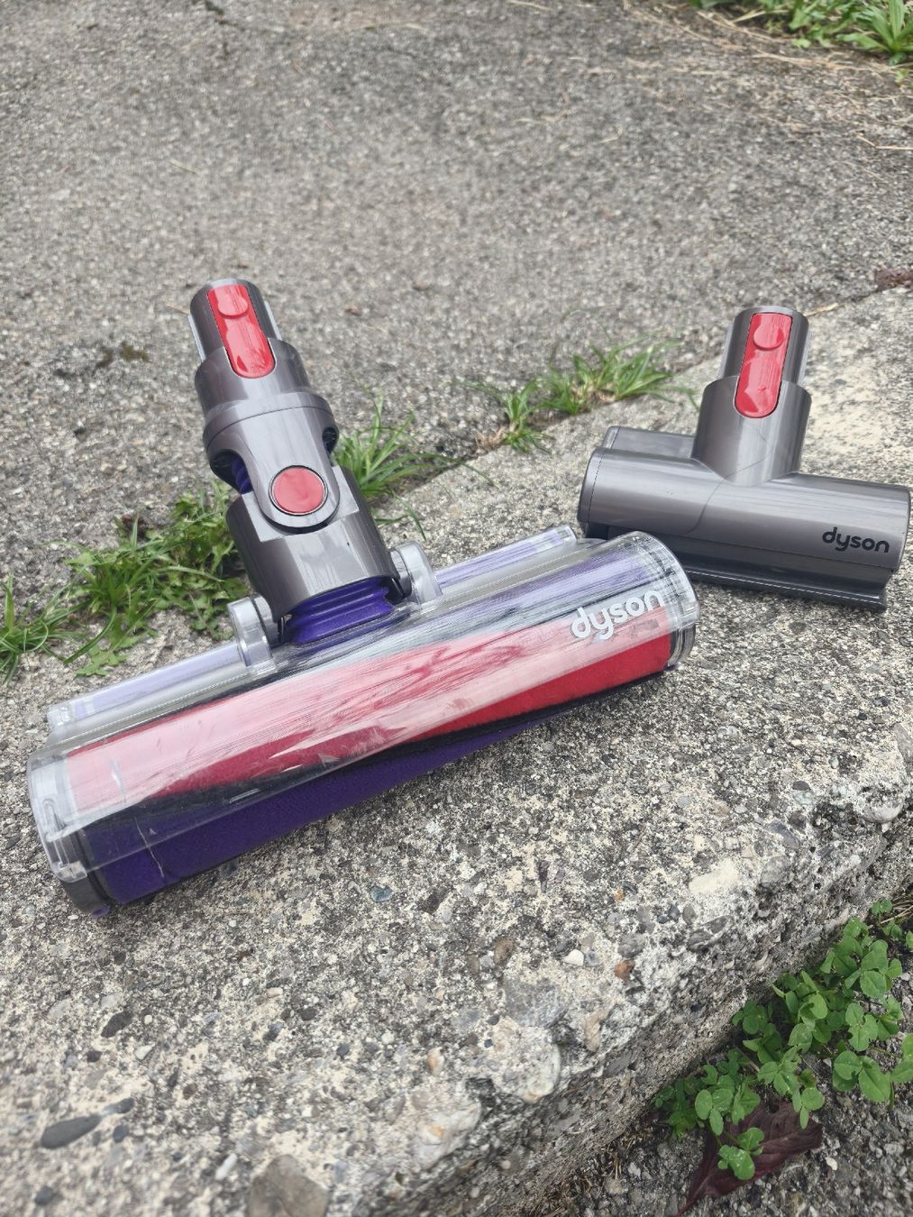 Dyson Altro per la casa: Dyson Staubsauger Bodendüsen Set gebraucht – Usato da La Tour de Peilz venduto da Dejobokin