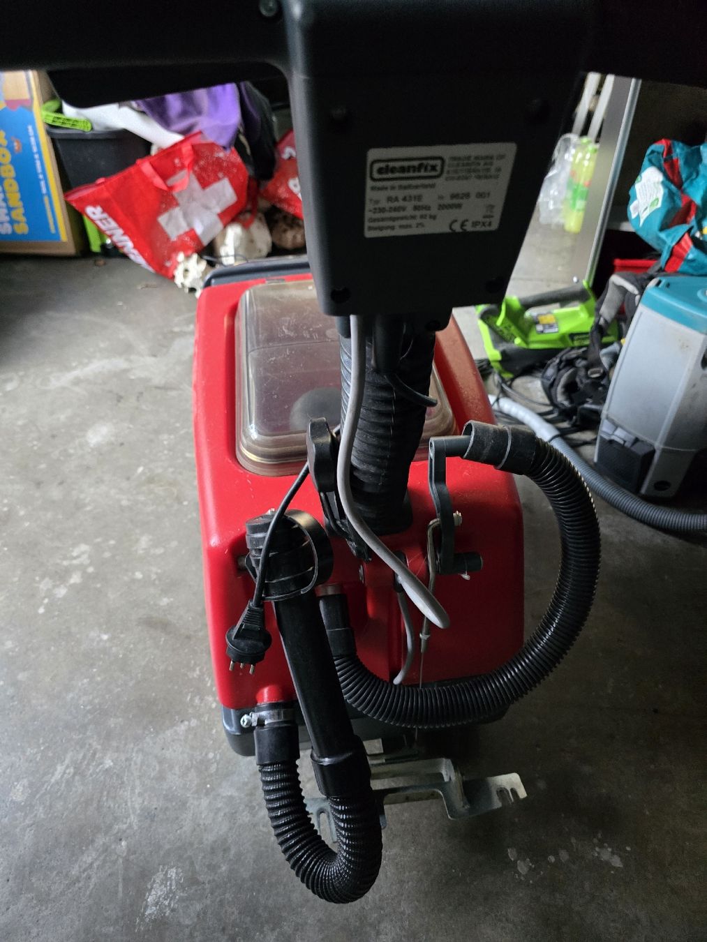 Cleanfix Tutte le macchine: Scheuersaugmaschine Cleanfix – Usato da Zürich venduto da inf_q6bm 3