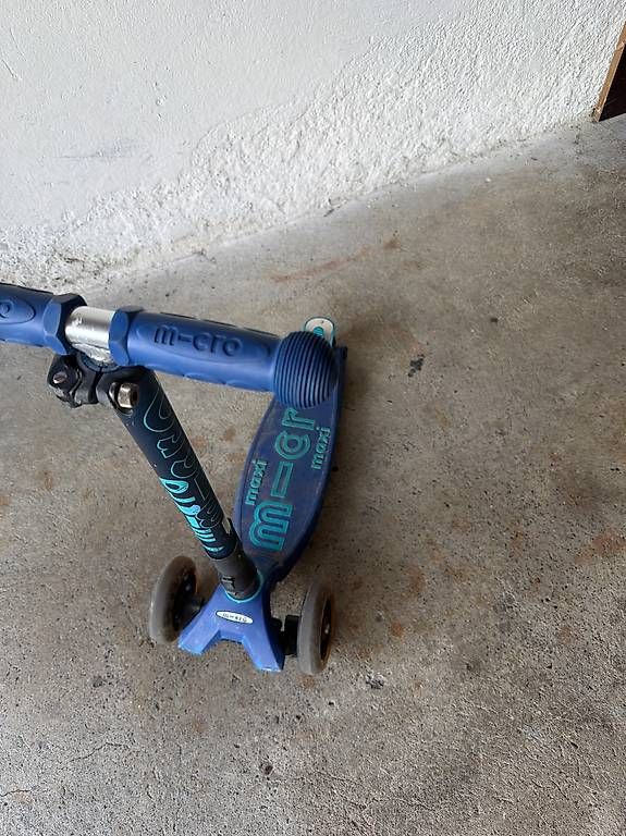 Scooter: Micro maxi Led blau – Usato da Rümlang venduto da sunschine_90 1