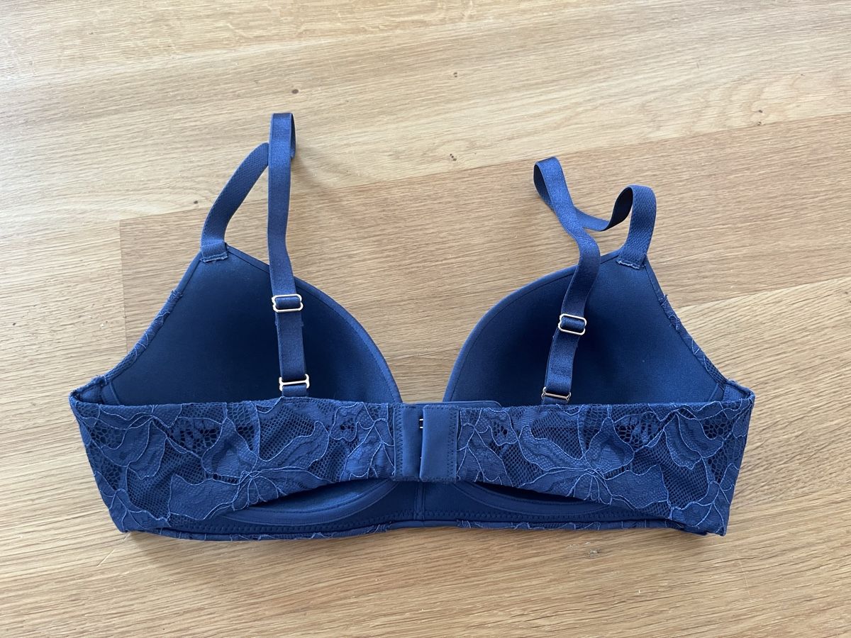 Altra biancheria intima: BH blau Spitze 75 B NEU! – Nuovo (secondo la descrizione) da Rotkreuz venduto da rinchee 1