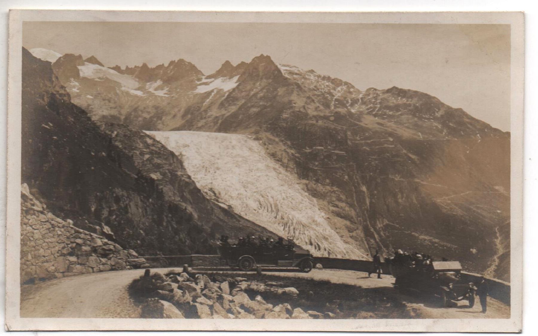 Cartoline postali: GLETSCH Rhonegletscher, Zwei Postauto auf der Grimselstrasse – Nuovo (secondo la descrizione) da Jona venduto da philajona