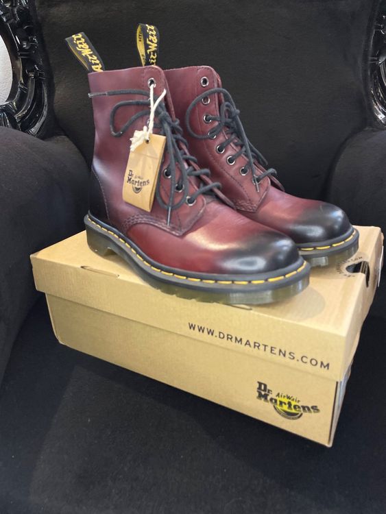 Dr martens cherry outlet red 36