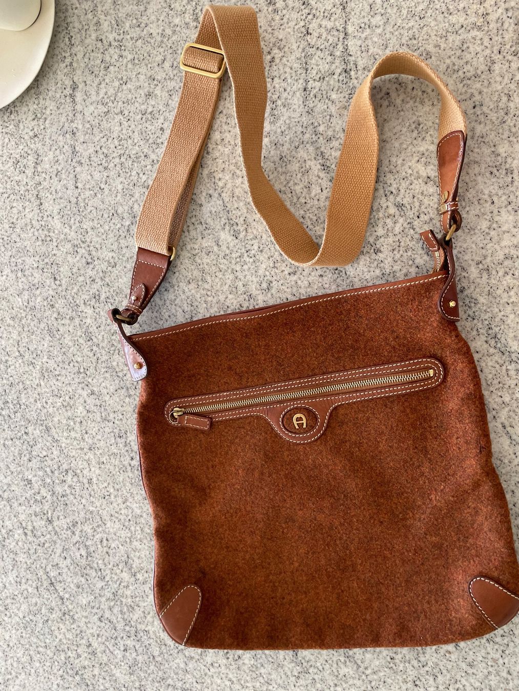 Aigner Borse da donna: Schöne Tasche von AIGNER – Usato da Neuwilen venduto da bobbel01