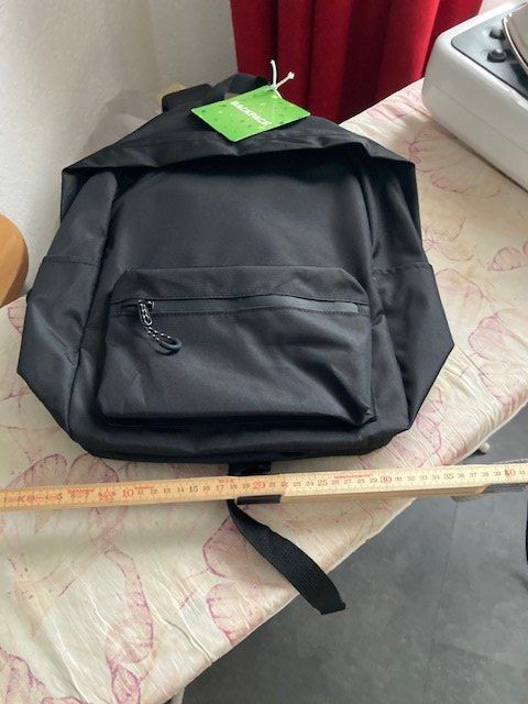 Sacs à dos: neuer Rucksack 40 cm x 30 cm – Neuf (Voir description) à Untervaz par AndreaC04 3