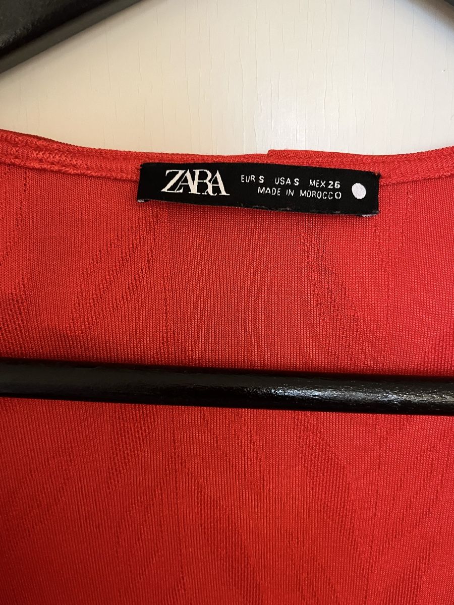 Zara Vestiti: Langes rotes Kleid Zara Grösse S – Usato da Teufenthal AG venduto da Nanahu 3