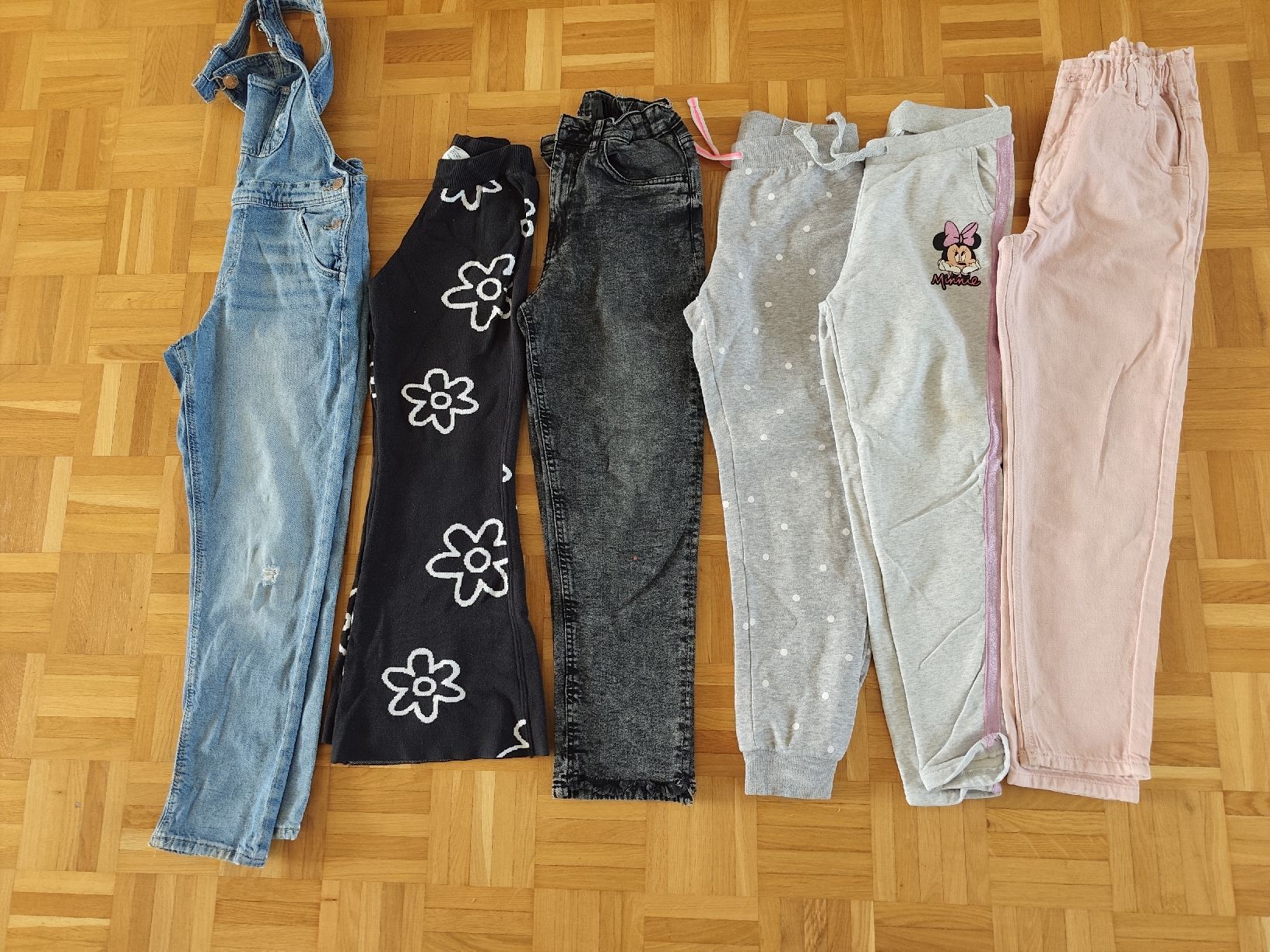 Lotti & Set di vestiti: kleiderpaket Mädchen 134/140 – Usato da Muttenz venduto da Hermesvonthan 3