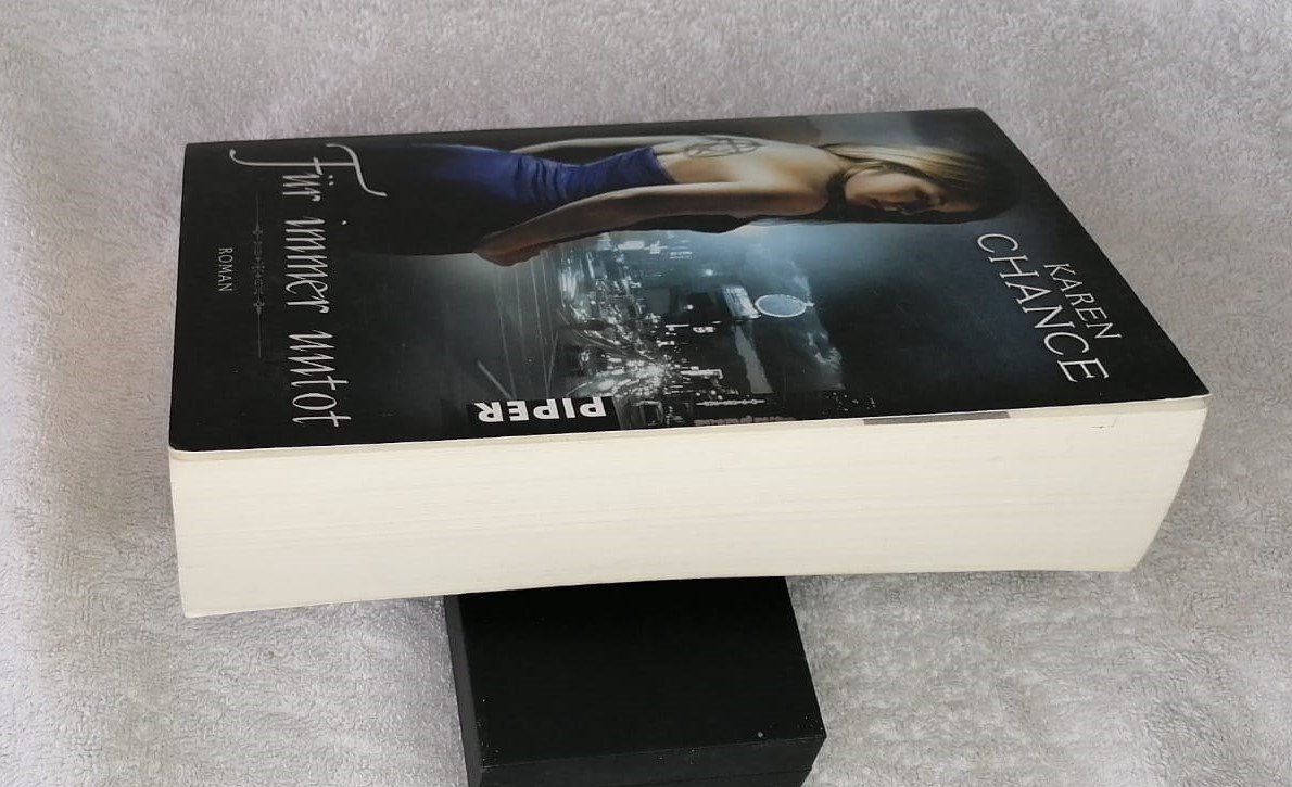 Libri: Vampire-Buch /Karen Chance – Usato da Grächen venduto da Hel7890 2