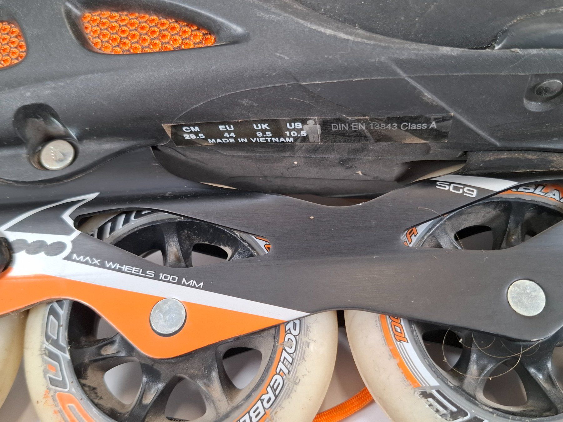 Inline-Skating & Rollschuhe: ROLLERBLADE Macroblade 100 orange Gr. 44 – Gebraucht aus Wil SG von Restwert_Wil 7