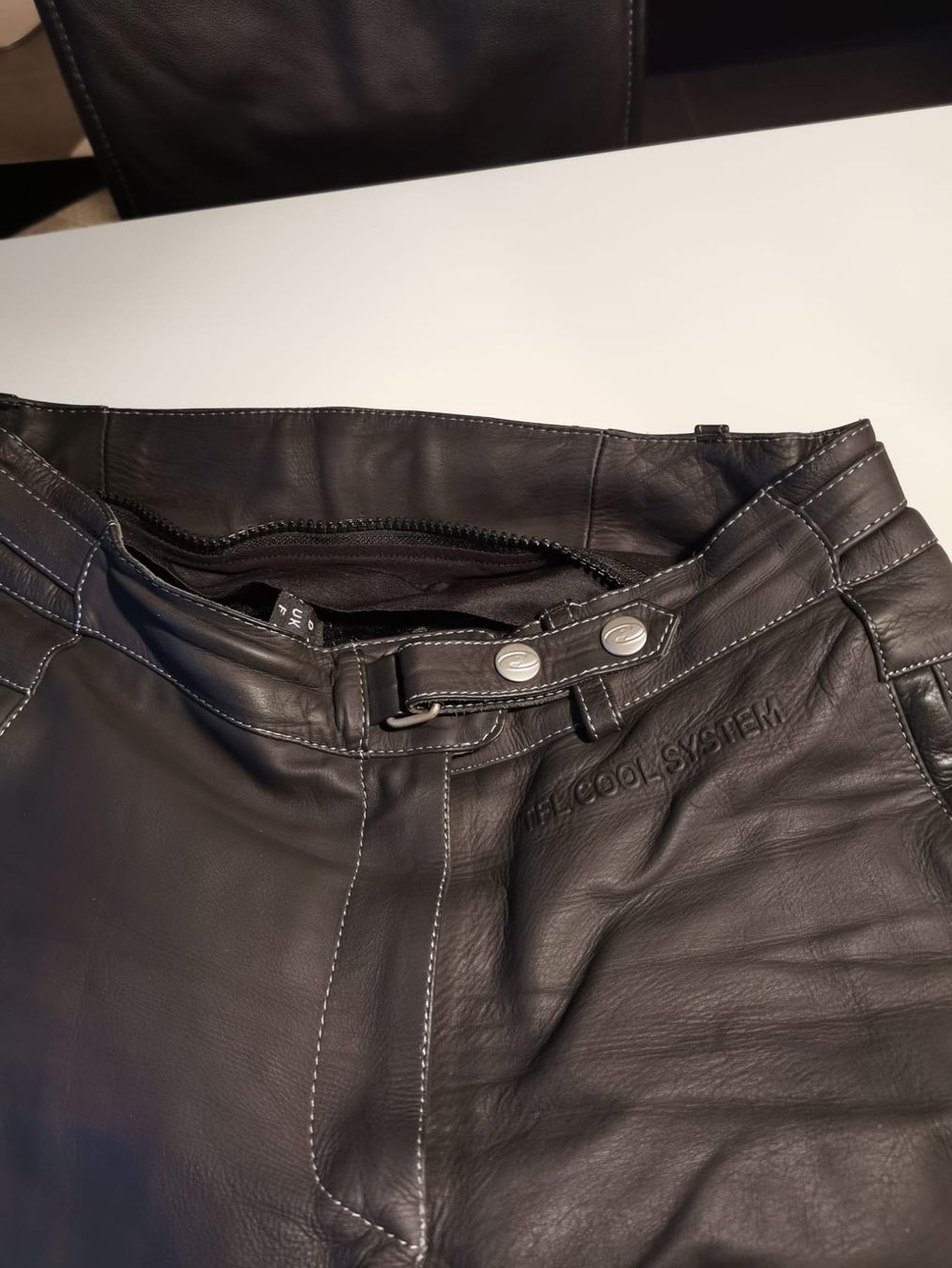 Completi & Tailleur: Motorradanzug von Held – Nuovo (secondo la descrizione) da Kleindöttingen venduto da wsu_95mw 4