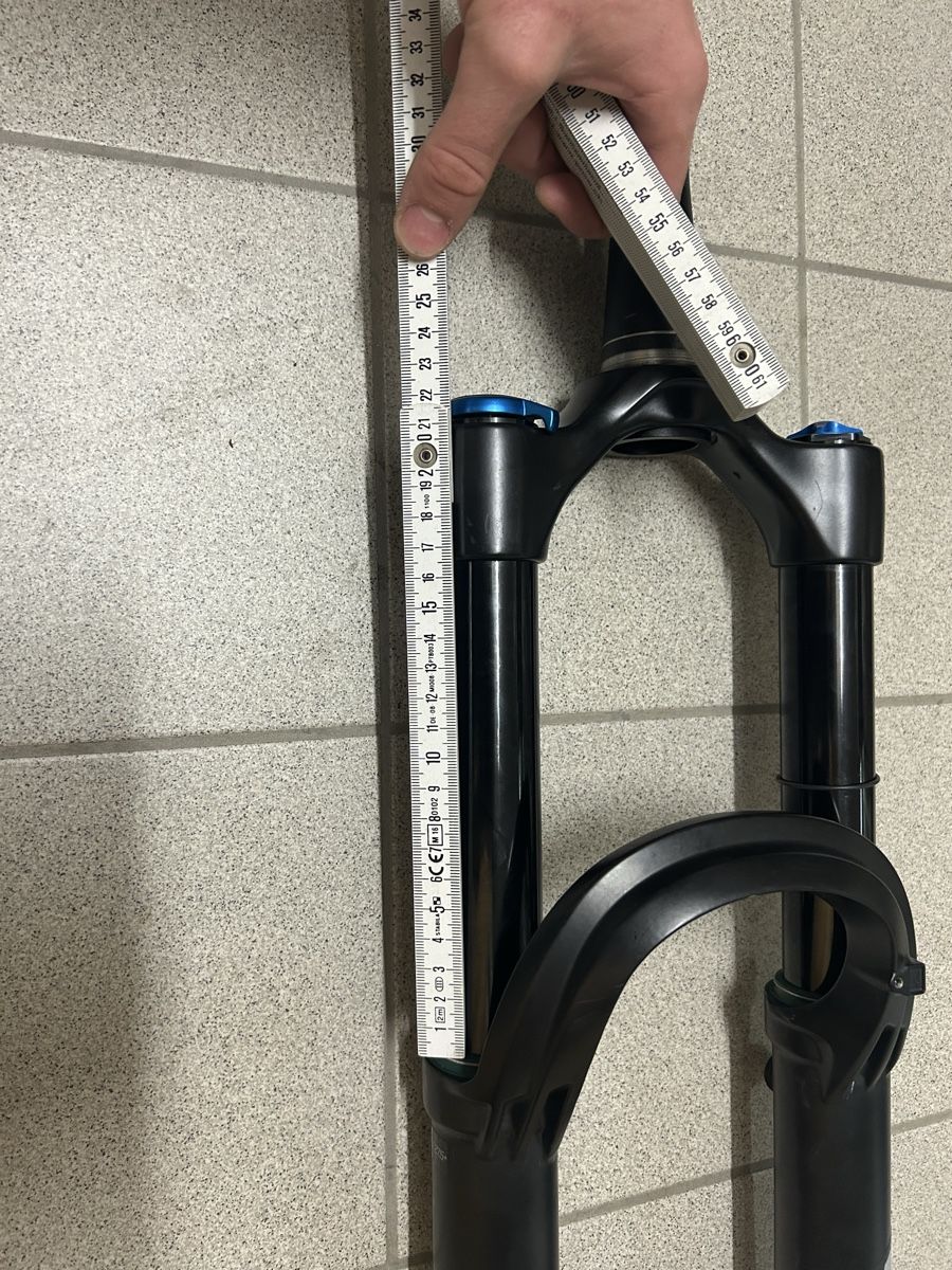 Fox Pezzi di ricambio: Fox Float 36 Performance 160mm 27-27+ – Usato da Mund venduto da Istrupi 3