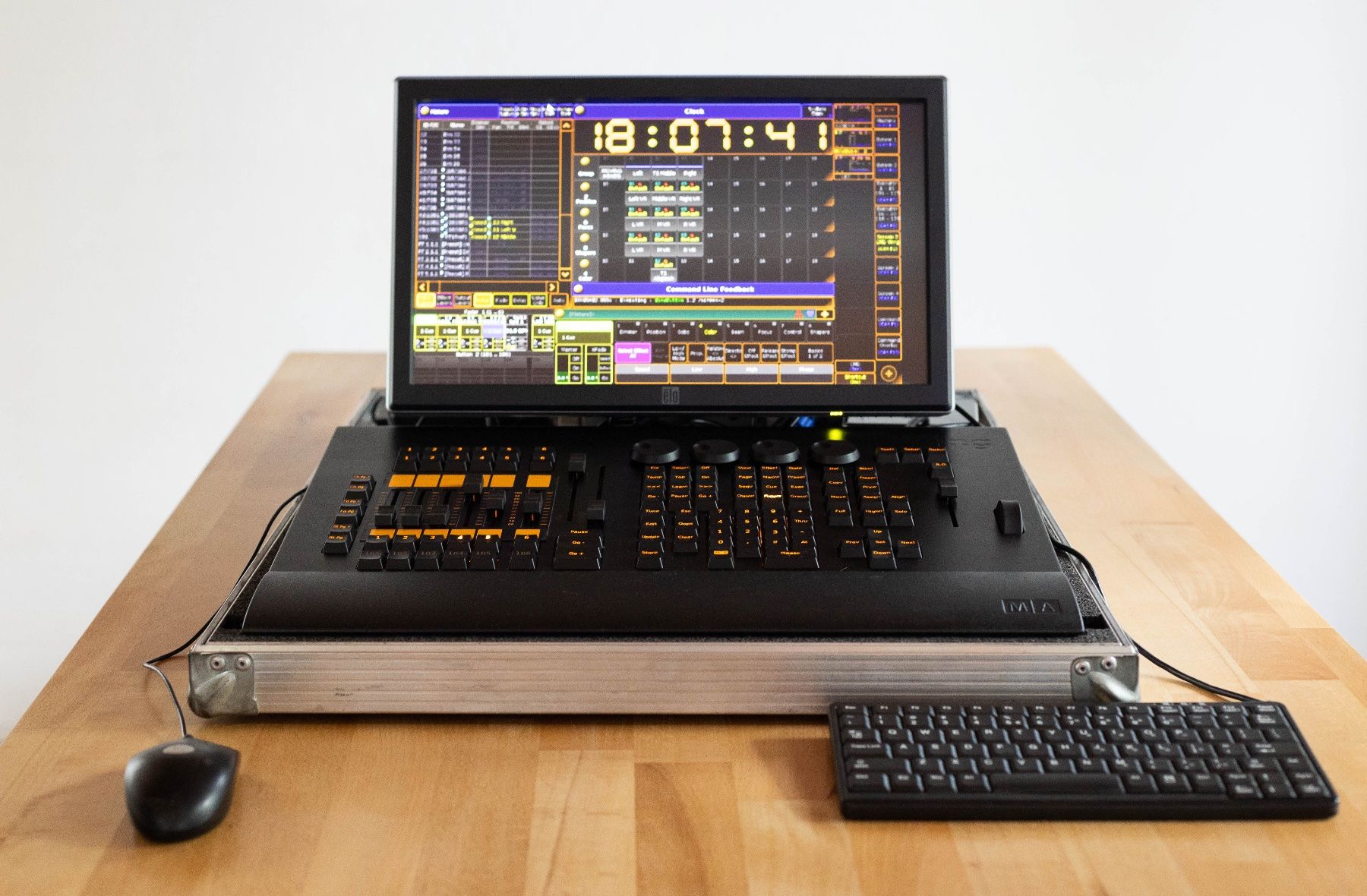 Console di mixaggio: Grand MA 2 onPC command wing inkl. Touchscreen, MA Lightning – Usato da Stettfurt venduto da 2442 1