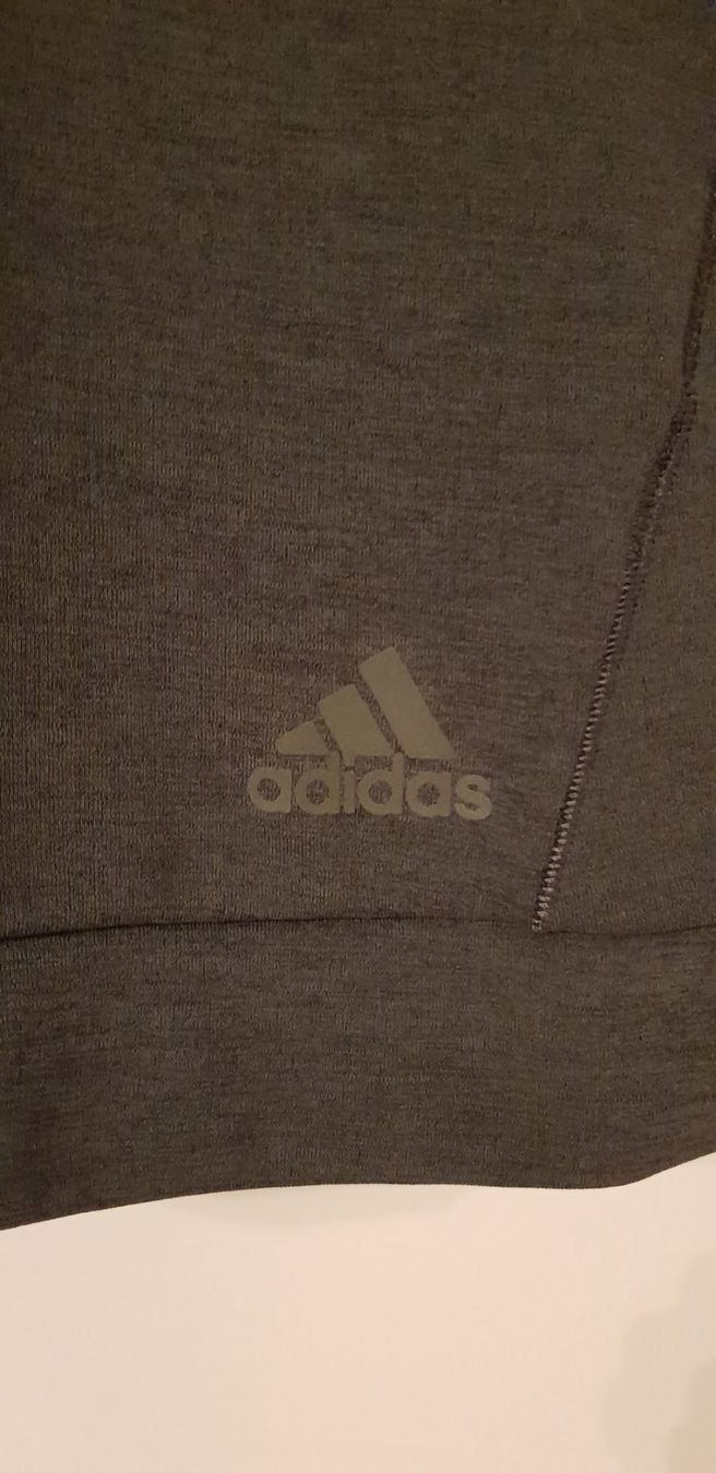 Maglioni & Felpe: Adidas Langarmshirt XS – Usato da Allschwil venduto da dro_989r 1
