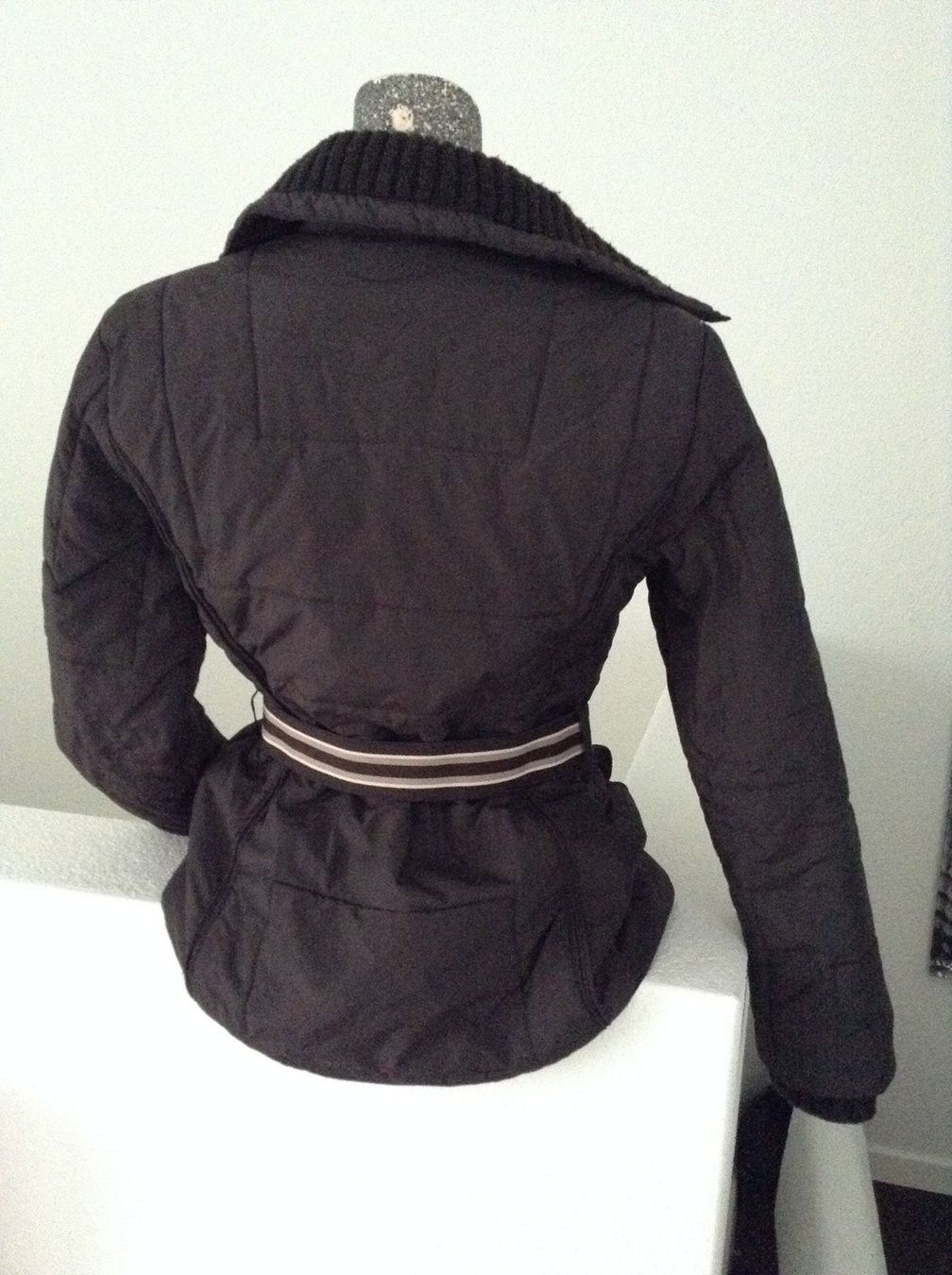 Zara Giacche: Warme Winterjacke mit Strickkragen, Steppanorak Gr. M – Usato da Horgen venduto da Carambel 3