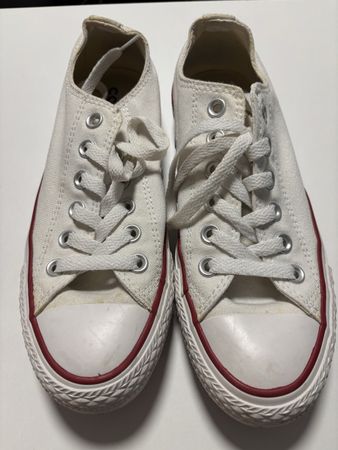 Weisse Converse All Stars, Grösse 37