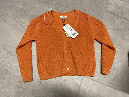 Jaquette Pull tricot taille 122 neuf