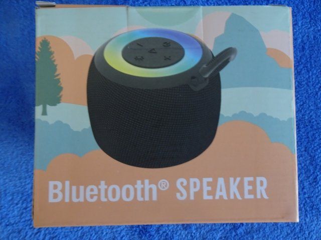 Casse acustiche: LAUTSPRECHER Bluetooth® SPEAKER. NEU. Mit Lichtfunktion – Nuovo e nell'imballaggio originale da Berikon venduto da Akronym55 9