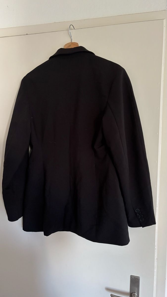 H&M Completi & Tailleur: H&M black blazer – Usato da Wallisellen venduto da eli_v7dn 2
