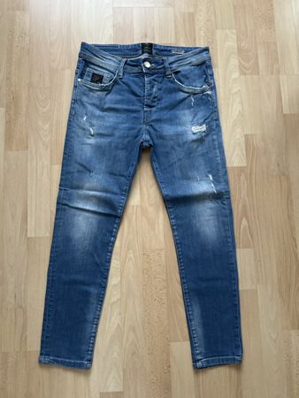 Elias Rumelis Jeans blau wasted look
