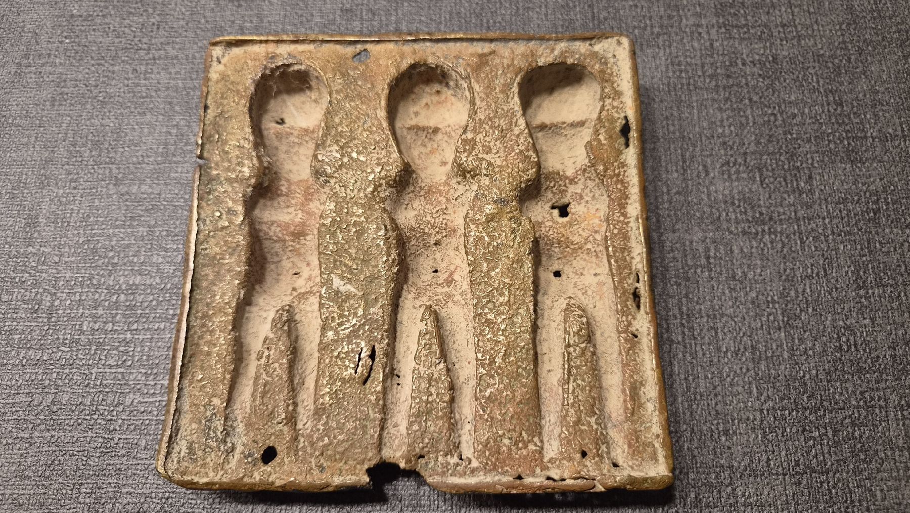 Figurines: Bronze relief drei Figuren antike – D'occasion à Titterten par Neleh82 1
