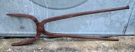 alte SCHMIEDEZANGE handgeschmiedet Länge 78cm gabel