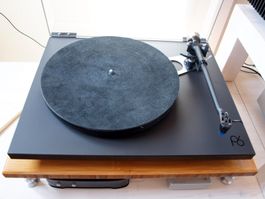 Rega P6 mit TTPSU und Ortofon 2m Black