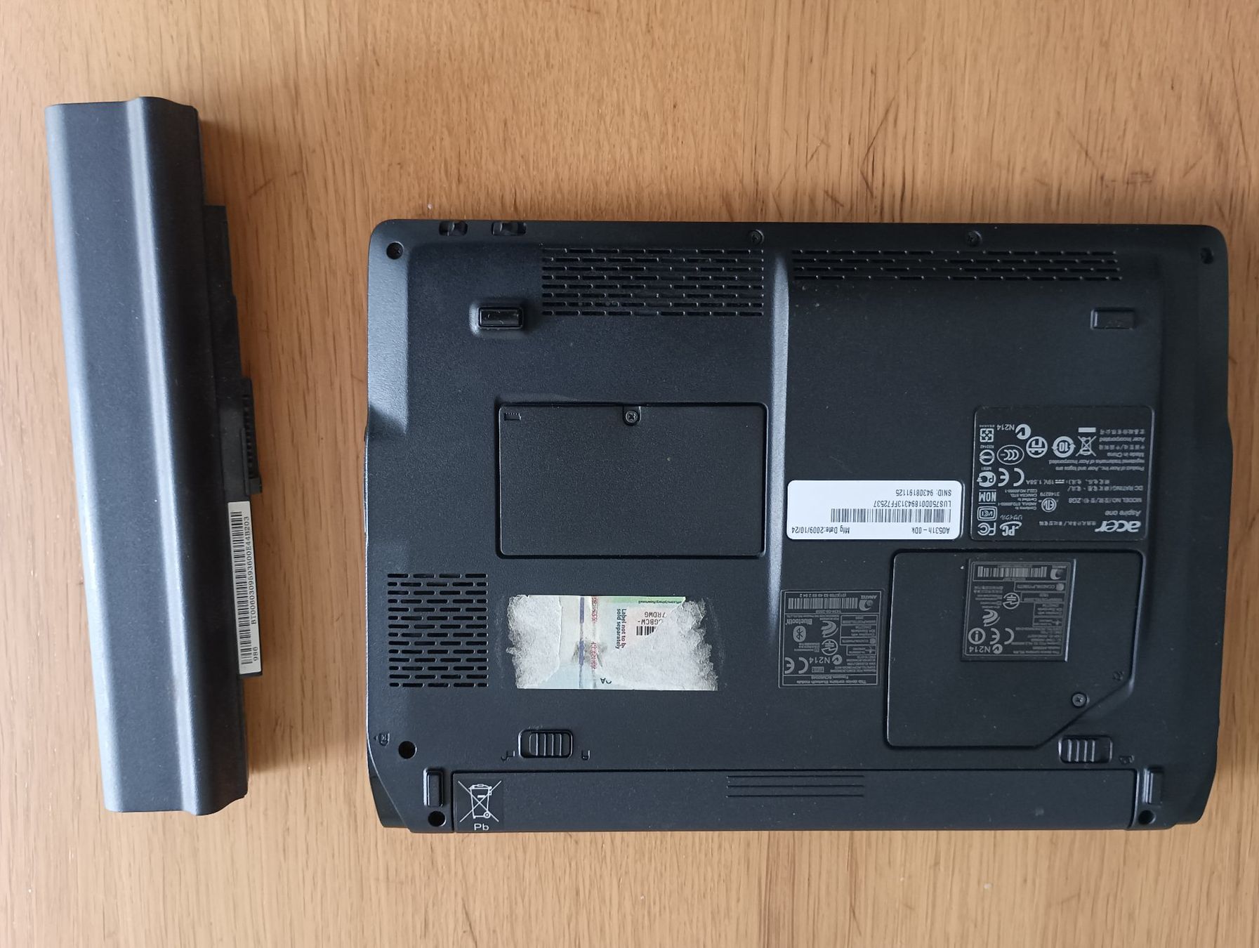 Acer Notebooks: Laptop Acer Aspire One mit Intel Atom – Gebraucht aus Basel von Jbeu06 2